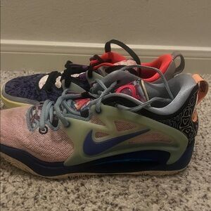 Nike Colorful Mixed-Tone Sneakers